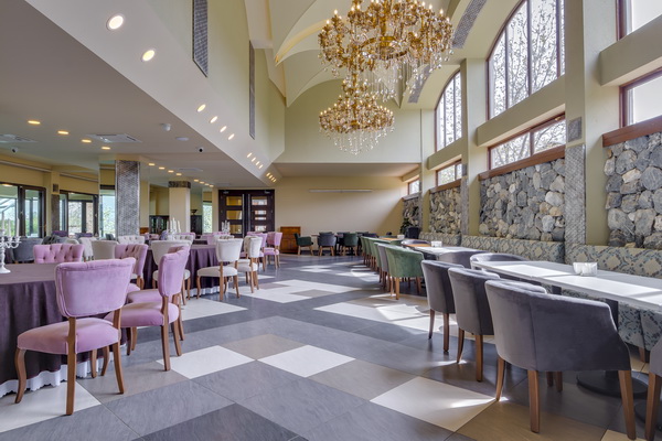 Restaurant & Catering